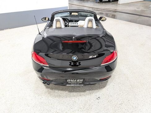 Used 2009 BMW Z4 sDrive30i RWD image 11