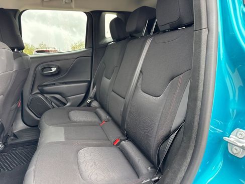 Used 2020 Jeep Renegade Trailhawk w/ Cold Weather Group AWD/4WD image 6