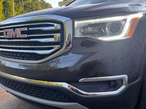 Used 2018 GMC Acadia SLT w/ LPO, Floor Liner Package FWD image 7