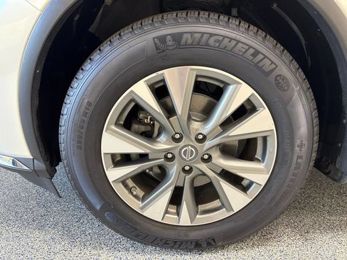 Used 2018 Nissan Murano SV w/ Cargo Package AWD/4WD image 42