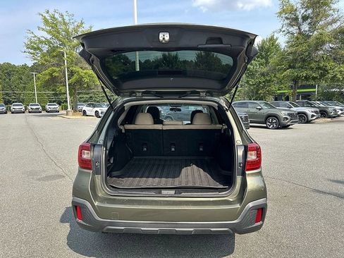 Used 2018 Subaru Outback 2.5i AWD/4WD image 32
