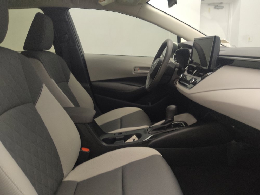 Used 2024 Toyota Corolla LE FWD image 21