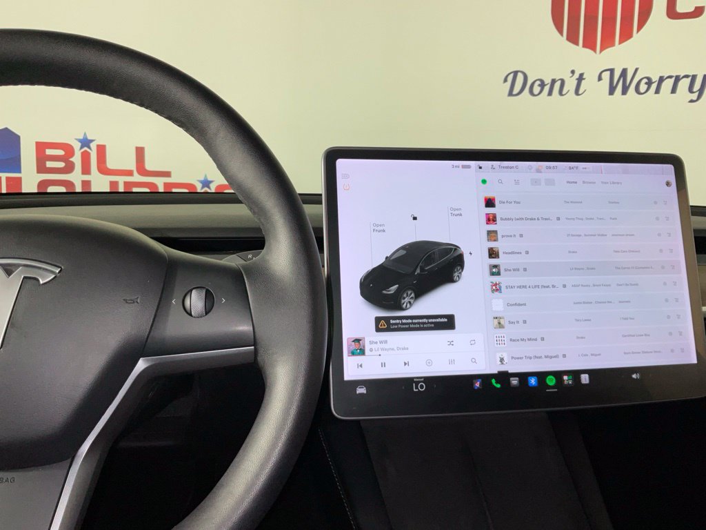 Used 2021 Tesla Model Y Long Range AWD/4WD image 23