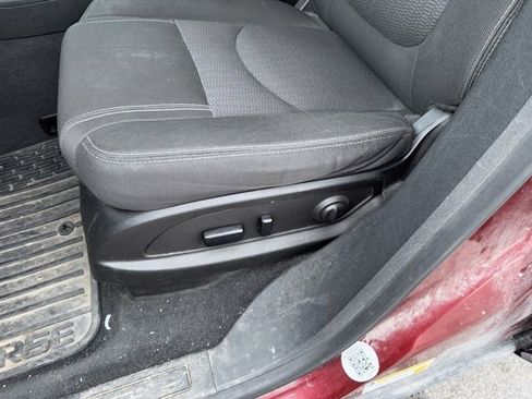 Used 2017 Chevrolet Traverse LT w/ Style and Technology Package image 31