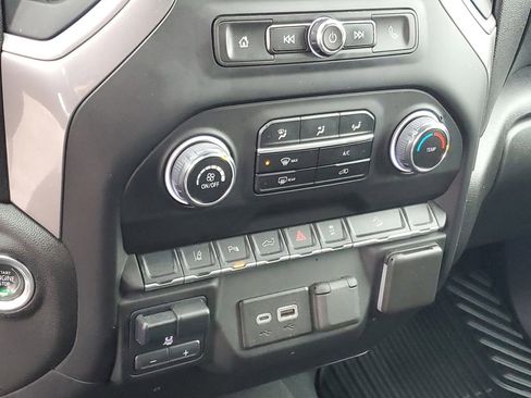 Used 2024 Chevrolet Silverado 2500 Custom w/ Custom Value Package image 20