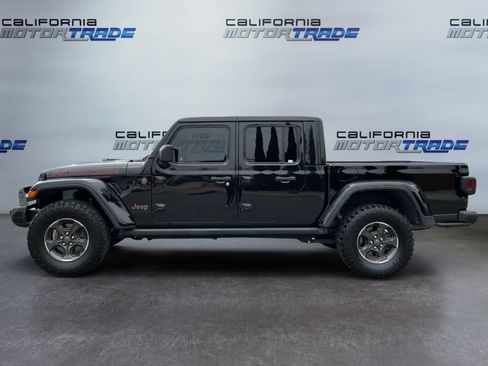 Used 2022 Jeep Gladiator Rubicon w/ Cold Weather Group AWD/4WD image 8