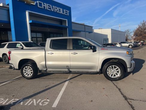 Used 2020 Chevrolet Silverado 1500 RST image 2