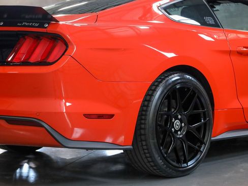 Used 2016 Ford Mustang GT Premium w/ GT Performance Package RWD image 39