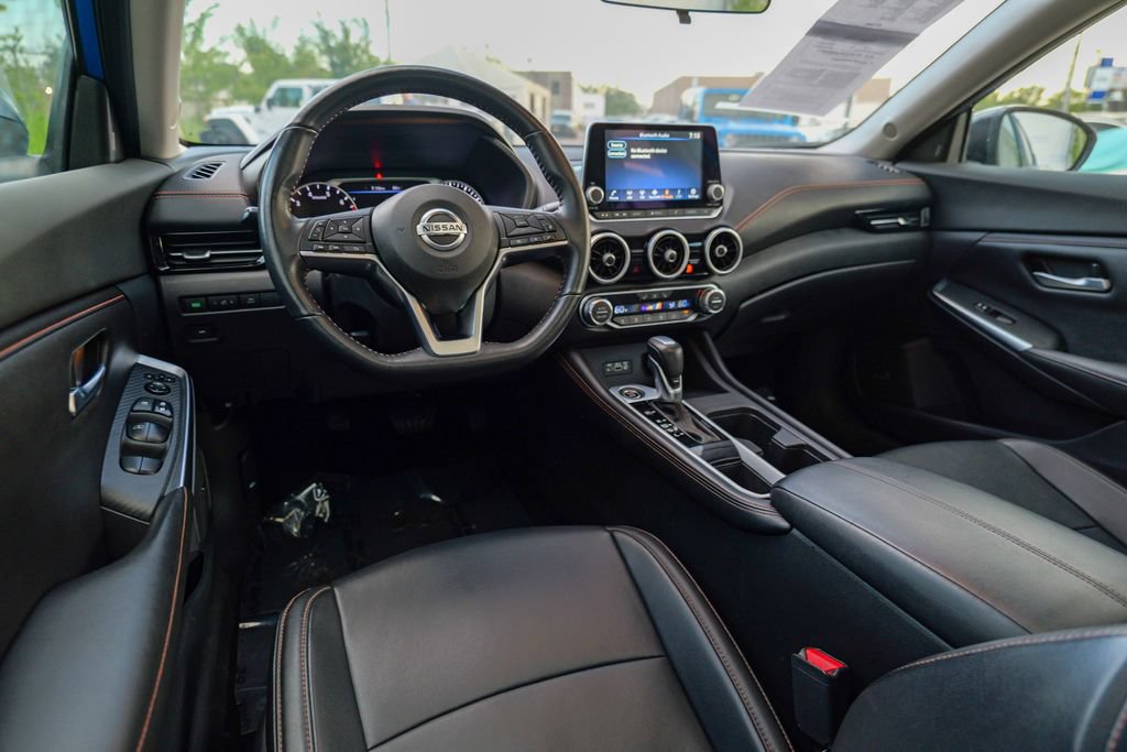 Used 2023 Nissan Sentra SR w/ SR Premium Package FWD image 37