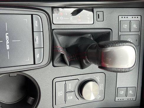 Used 2024 Lexus IS 500 RWD image 15