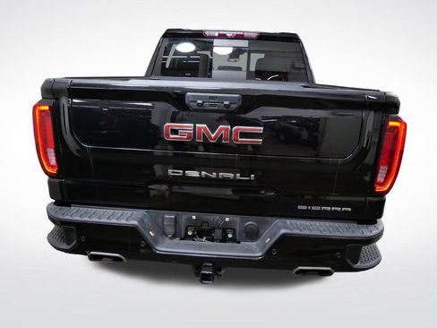 Used 2023 GMC Sierra 1500 Denali w/ Denali Reserve Package AWD/4WD image 3