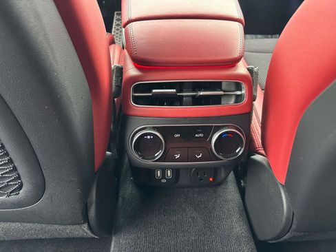 Used 2023 Genesis GV70 2.5T w/ Sport Prestige Package image 15