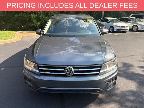 Used 2021 Volkswagen Tiguan SE AWD/4WD image 2