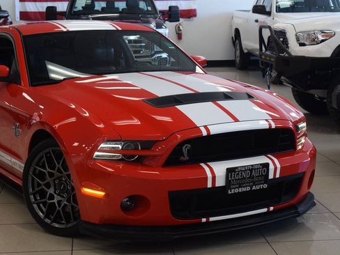Used 2011 Ford Mustang Shelby GT500 RWD image 9