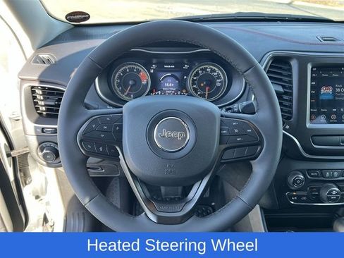 Used 2022 Jeep Cherokee Trailhawk w/ Comfort/Convenience Group image 15