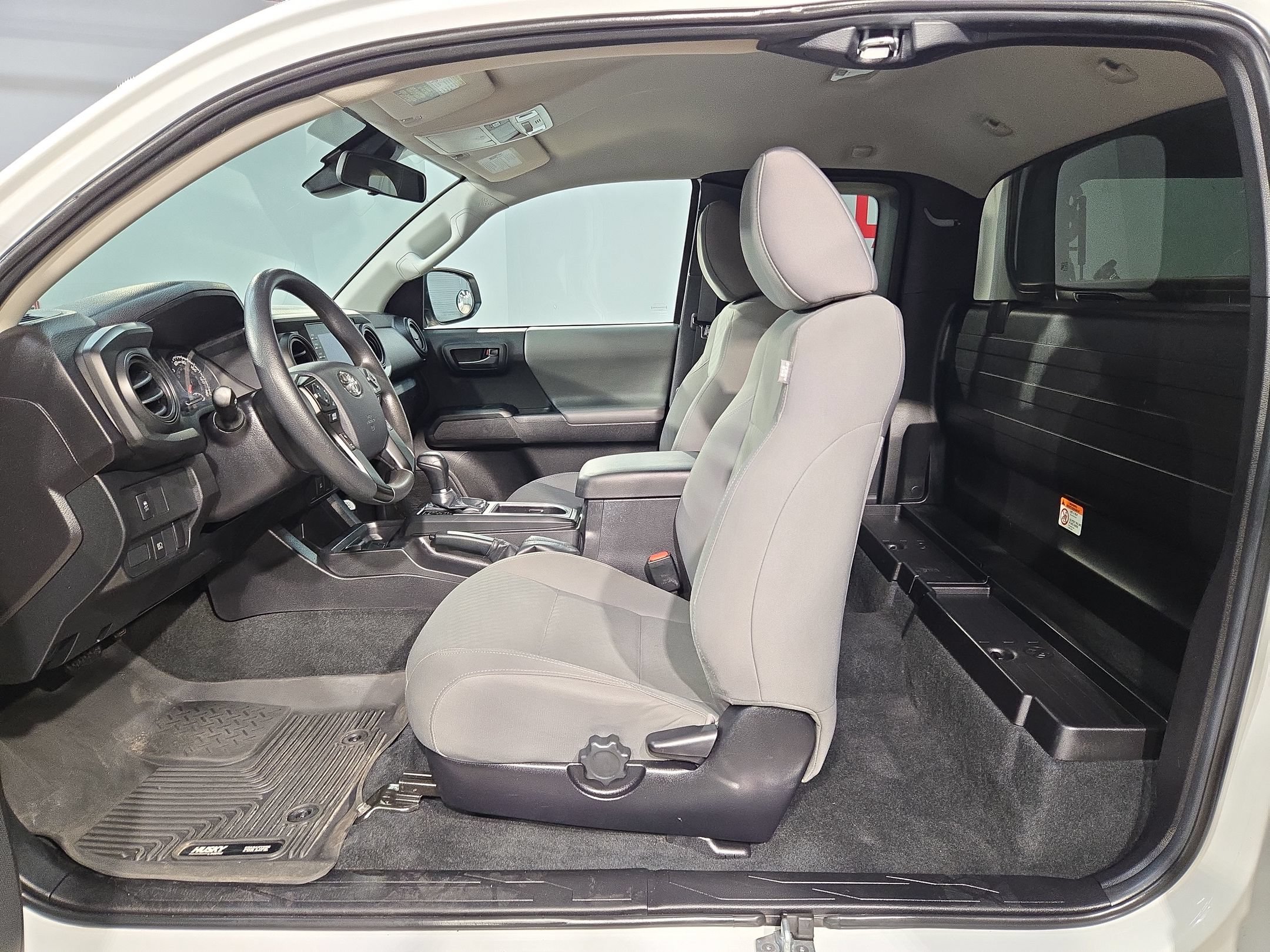 Used 2023 Toyota Tacoma SR RWD image 35