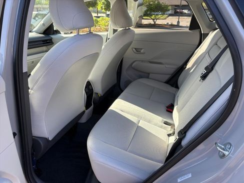 Certified 2025 Hyundai Kona SEL image 18