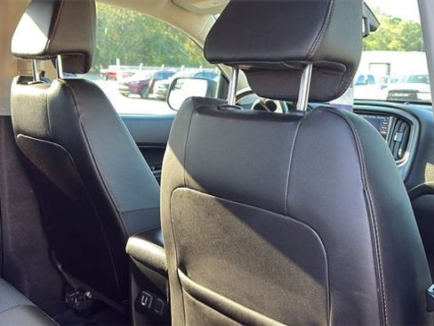 Used 2021 GMC Canyon AT4 image 26