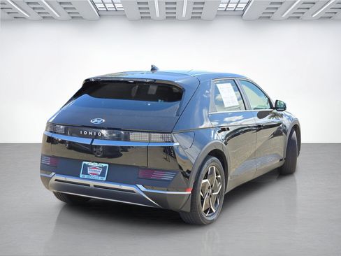Certified 2024 Hyundai Ioniq 5 SEL RWD image 4