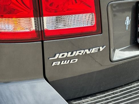 Used 2014 Dodge Journey R/T w/ Flexible Seating Group AWD/4WD image 13
