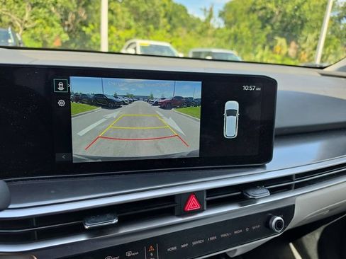 Certified 2025 Kia Sorento S w/ Panoramic Sunroof Package FWD image 24