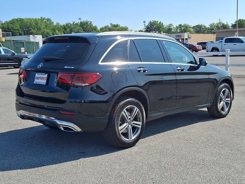Used 2021 Mercedes-Benz GLC 300 4MATIC w/ Premium Package image 6