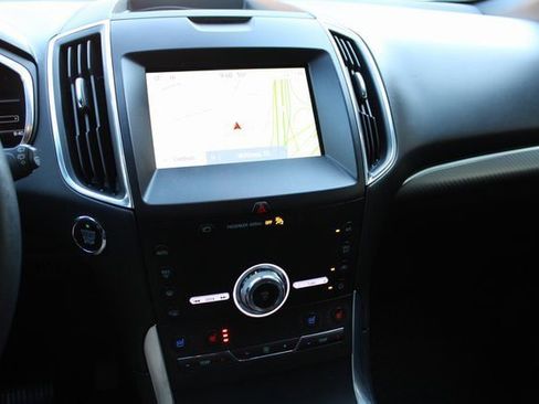 Used 2020 Ford Edge Titanium w/ Equipment Group 301A image 7