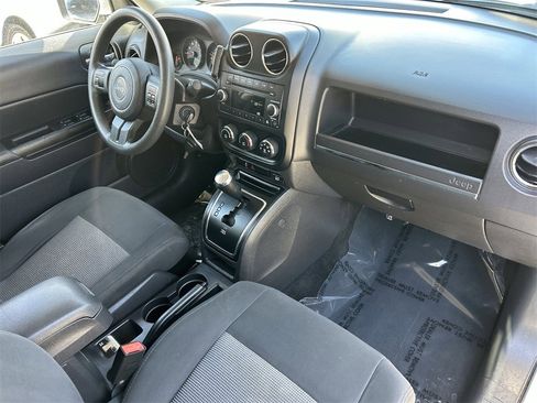 Used 2011 Jeep Patriot Sport w/ PWR Value Group image 8