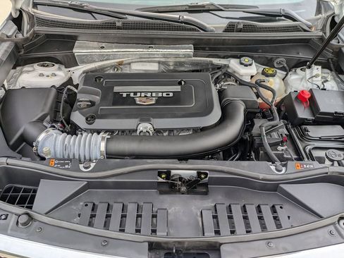 Used 2024 Cadillac XT4 Premium Luxury AWD/4WD image 30