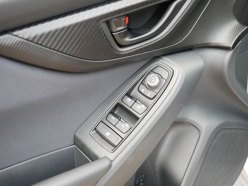 Used 2023 Subaru Crosstrek 2.0i Premium image 19