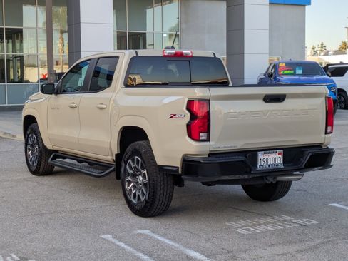 Used 2023 Chevrolet Colorado Z71 w/ Z71 Convenience Package 2 image 7