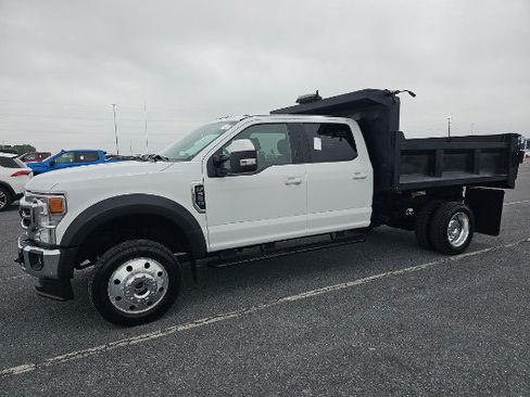 Used 2020 Ford F550 4x4 Crew Cab Super Duty w/ Lariat Value Package image 2