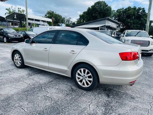 Used 2013 Volkswagen Jetta SE FWD image 5