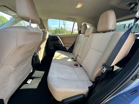 Used 2013 Toyota RAV4 LE FWD image 15