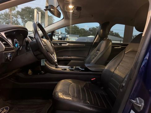 Used 2014 Ford Fusion SE w/ Equipment Group 202A image 17