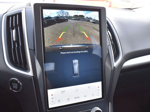 Used 2023 Ford Edge SEL w/ Convenience Package image 12