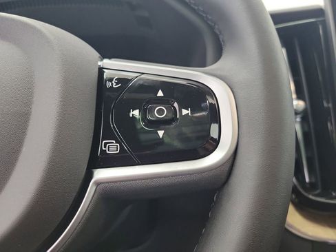 New 2026 Volvo XC60 B5 Core AWD/4WD image 25