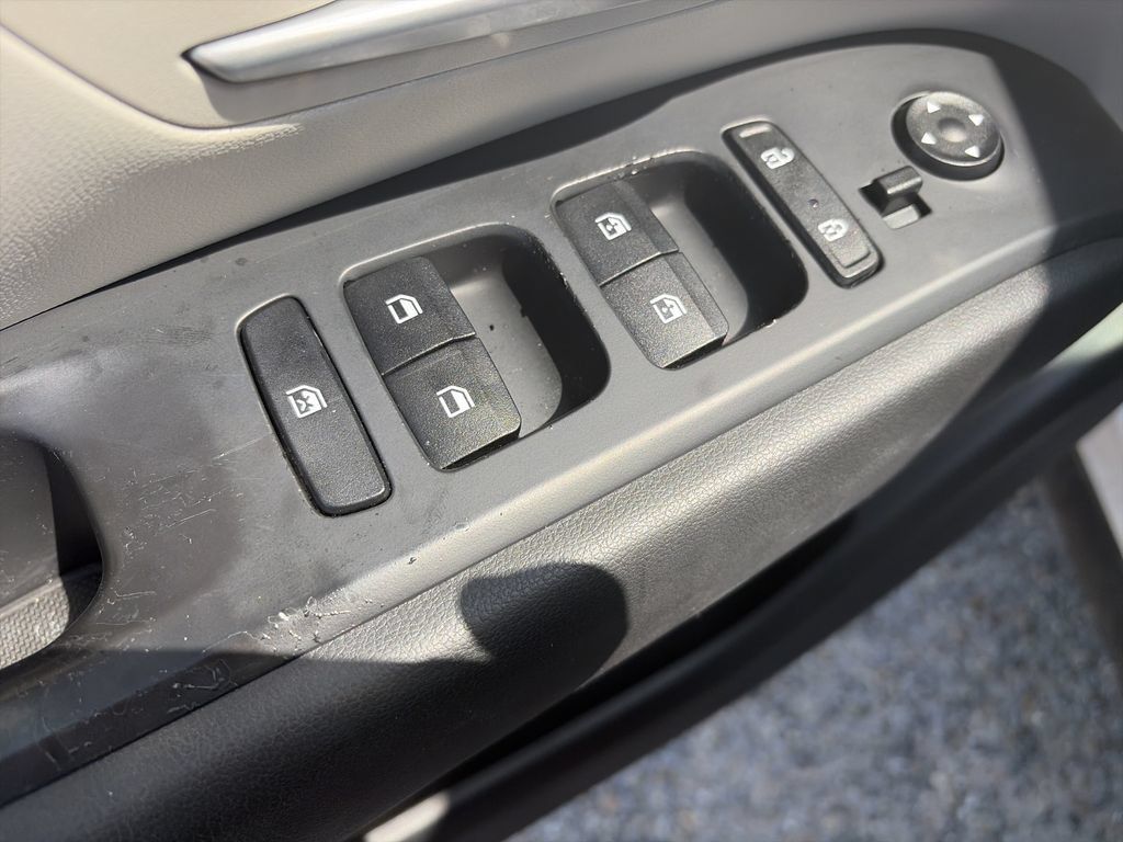 Used 2022 Hyundai Tucson SEL w/ Cargo Package AWD/4WD image 18