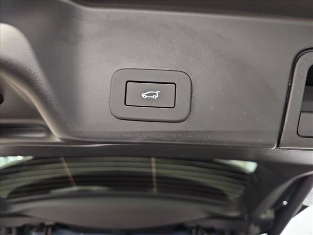 Used 2026 Land Rover Range Rover Evoque S AWD/4WD image 13