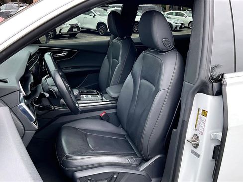 Used 2019 Audi Q8 Premium Plus w/ Premium Plus image 7