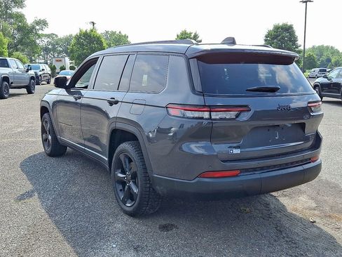 Used 2023 Jeep Grand Cherokee L Laredo AWD/4WD image 8