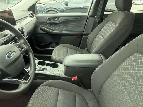 Used 2024 Ford Escape Active image 2