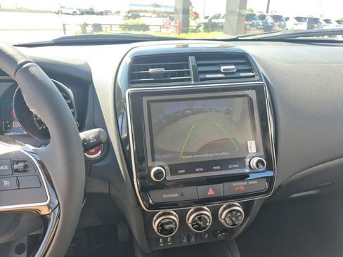 Used 2016 Mitsubishi Outlander GT AWD/4WD image 17