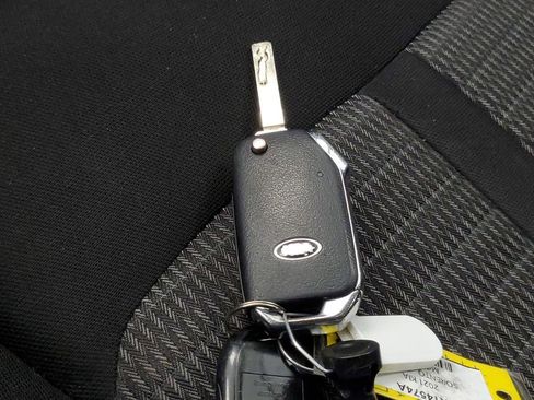 Used 2021 Kia Sorento LX FWD image 26