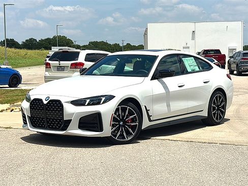 New 2026 BMW 430i w/ M Sport Package RWD image 2