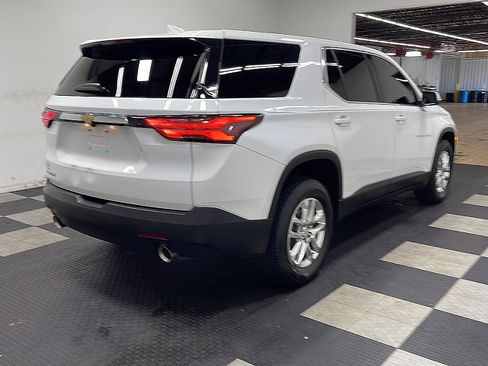 Used 2023 Chevrolet Traverse LS w/ Safety Package FWD image 18