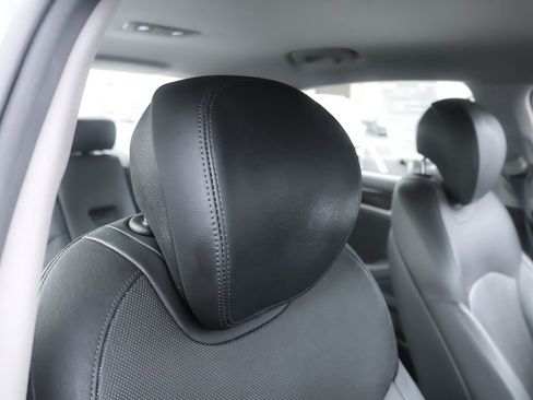 Used 2015 Hyundai Genesis 3.8 image 35