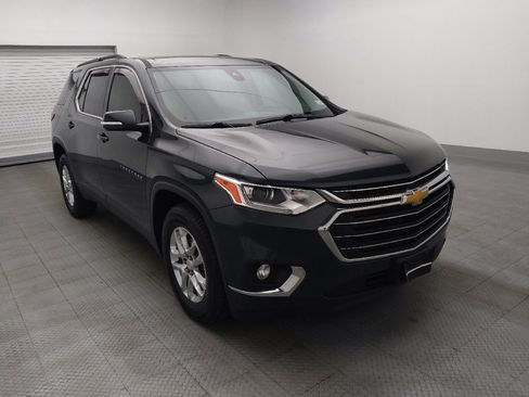 Used 2020 Chevrolet Traverse LT w/ Driver Confidence II Package AWD/4WD image 13