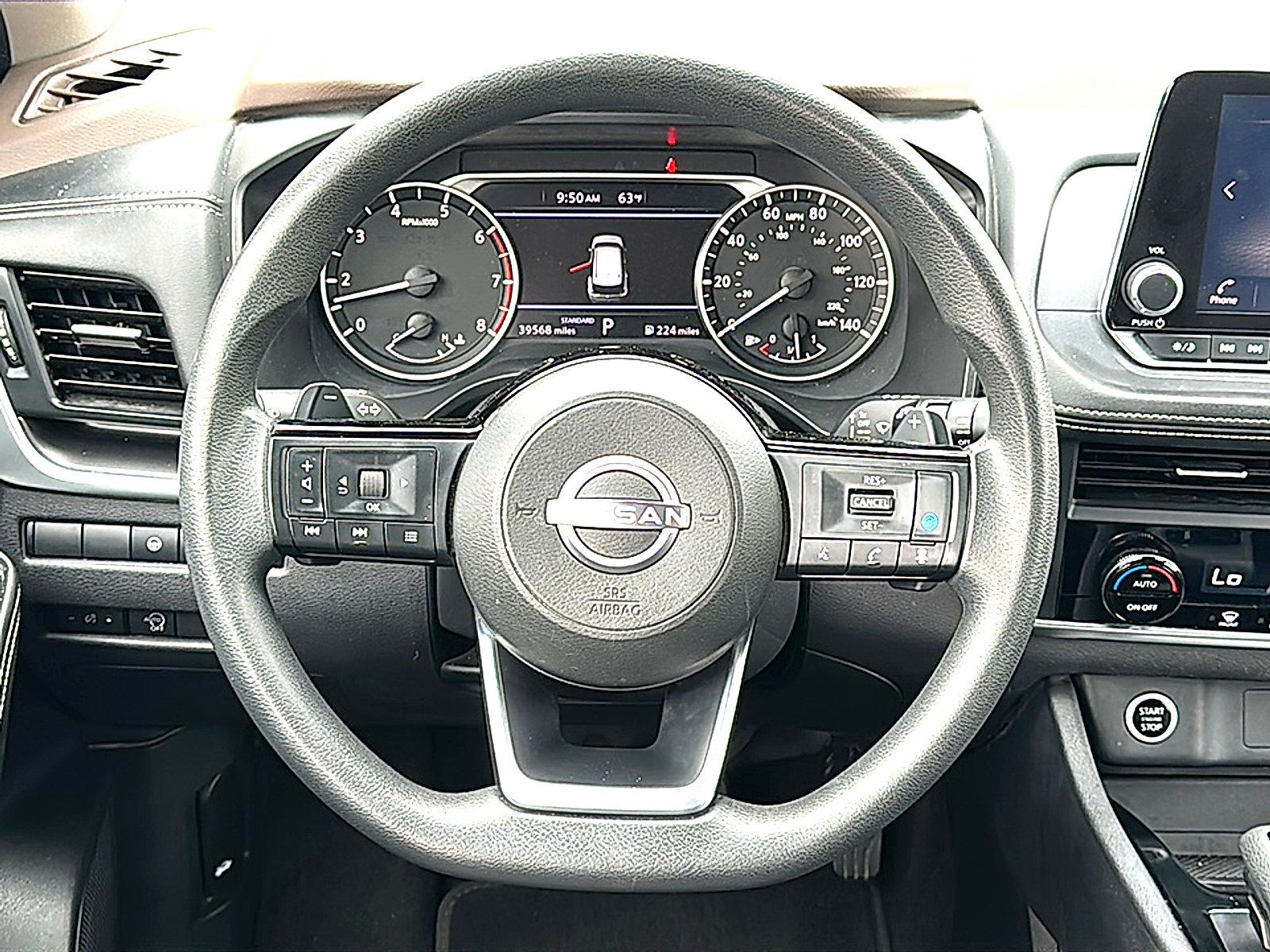 Used 2023 Nissan Rogue SV FWD image 27