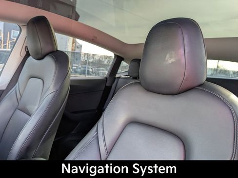 Used 2023 Tesla Model Y Performance image 9